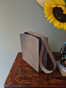 galerie/001 Taschen/012 Zoé/resized/T0348 (2024-09-18) 2_small.jpg